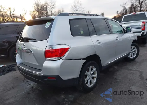 2013 Toyota Highlander Base Plus V6 z USA, uszkodzony, nr VIN 5TDZK3EH0DS097902